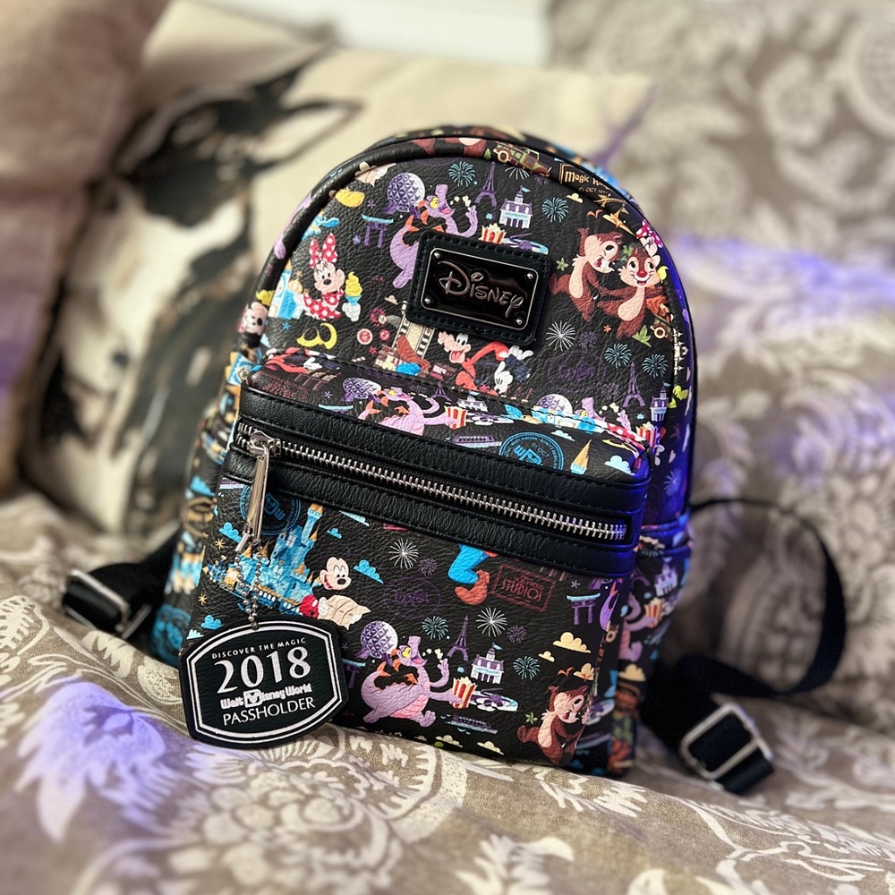 🔥Rare🔥Loungefly Disney Backpack(Limited Edition)